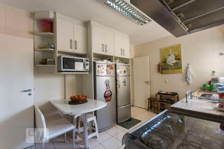 Apartamento à venda com 150m², 3 quartos e 3 vagasCozinha