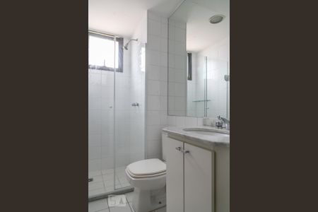 Banheiro de apartamento à venda com 1 quarto, 62m² em Perdizes, São Paulo