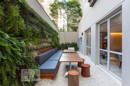Apartamento para alugar com 41m², 1 quarto e 1 vaga Apartamento para alugar com 41m², 1 quarto e 1 vagaExterno do salão de festas