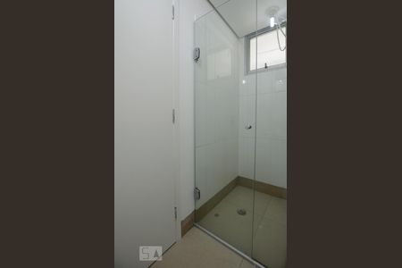 Apartamento para alugar com 100m², 3 quartos e 1 vagaBanheiro da suíte
