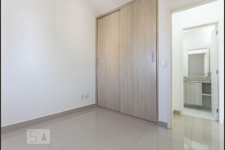 Quarto de apartamento à venda com 1 quarto, 40m² em Vila Olimpia, São Paulo