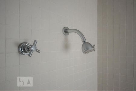 Apartamento à venda com 65m², 1 quarto e 1 vagaDetalhe Banheiro