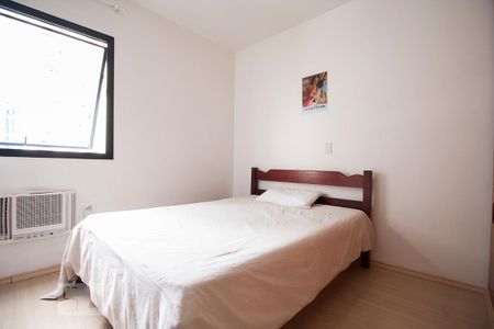 Quarto  de apartamento à venda com 1 quarto, 45m² em Pinheiros, São Paulo