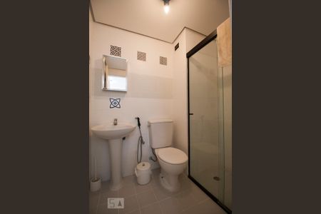 Banheiro de apartamento à venda com 1 quarto, 45m² em Pinheiros, São Paulo