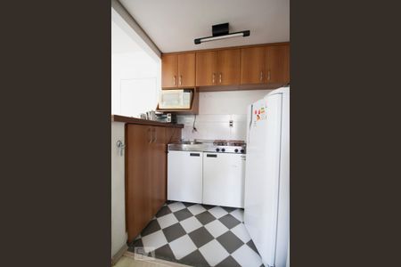 Cozinha de apartamento à venda com 1 quarto, 45m² em Pinheiros, São Paulo