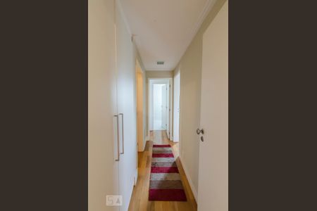 Corredor de apartamento à venda com 3 quartos, 154m² em Parque Colonial, São Paulo