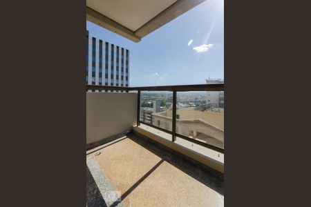 Apartamento para alugar com 290m², 4 quartos e 4 vagasSacada da suíte 2