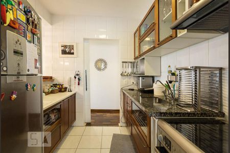 Apartamento à venda com 85m², 2 quartos e 2 vagasCozinha