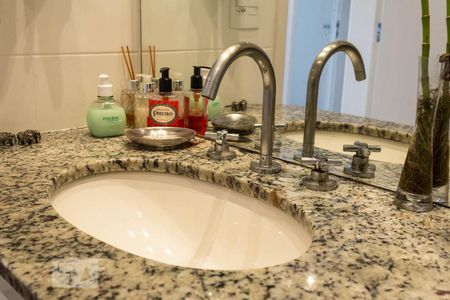 Apartamento à venda com 85m², 2 quartos e 2 vagasBanheiro