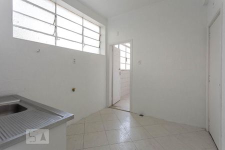 Apartamento para alugar com 100m², 2 quartos e 1 vaga Apartamento para alugar com 100m², 2 quartos e 1 vagaCozinha