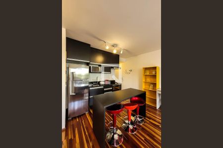 Cozinha de kitnet/studio à venda com 1 quarto, 42m² em Paraíso, São Paulo