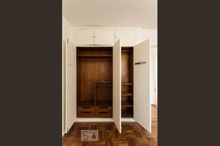 Apartamento para alugar com 102m², 3 quartos e 1 vagaSuíte