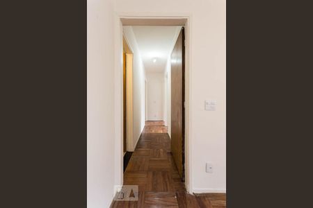 Corredor de apartamento para alugar com 3 quartos, 102m² em Jardim Paulista, São Paulo
