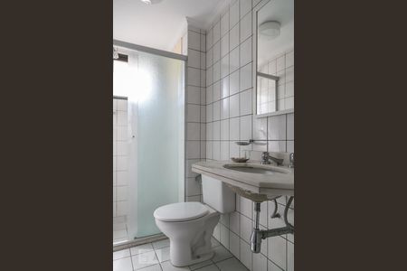 Banheiro de apartamento à venda com 2 quartos, 55m² em Bela Vista, São Paulo