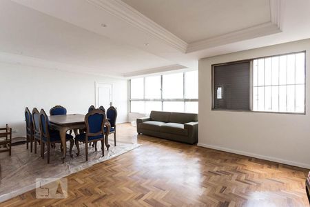 Sala de apartamento para alugar com 3 quartos, 150m² em Campo Belo, São Paulo