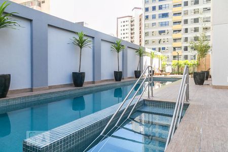 Studio para alugar com 40m², 1 quarto e 1 vagaPiscina