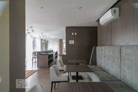 Salão de festas/gourmet de apartamento para alugar com 2 quartos, 66m² em Parque Industrial Tomas Edson, São Paulo