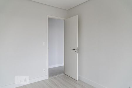 Quarto 1 de apartamento para alugar com 2 quartos, 66m² em Parque Industrial Tomas Edson, São Paulo