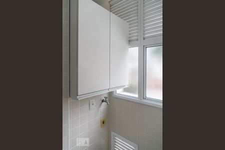 Apartamento à venda com 70m², 2 quartos e 2 vagasÁrea