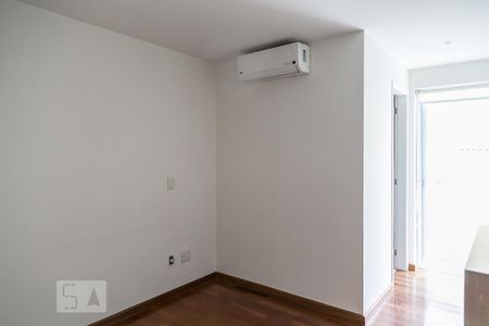 Apartamento à venda com 70m², 2 quartos e 2 vagasSuite 2