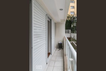Apartamento à venda com 70m², 2 quartos e 2 vagasVaranda