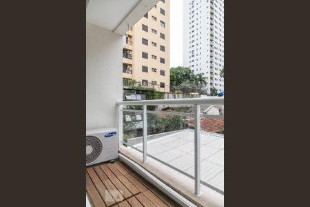 Varanda de apartamento à venda com 2 quartos, 70m² em Vila Madalena, São Paulo
