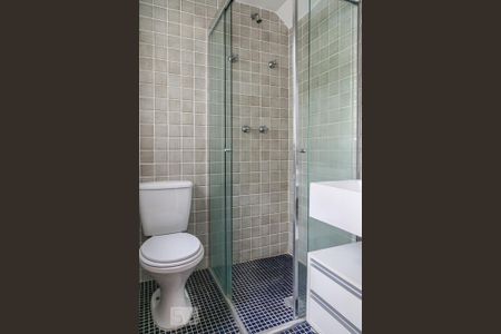 Apartamento à venda com 70m², 2 quartos e 2 vagasBanheiro da Suite 1