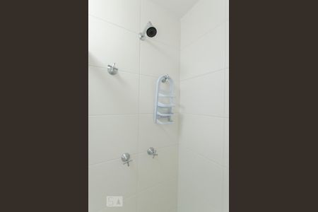 Detalhe do banheiro de apartamento para alugar com 2 quartos, 90m² em Alphaville Conde Ii, Barueri