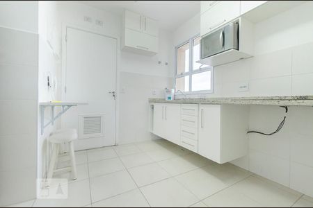 Apartamento à venda com 90m², 2 quartos e 2 vagasCozinha