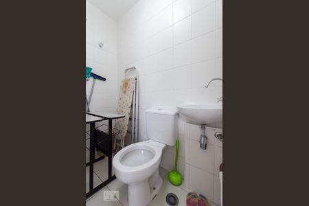 Apartamento à venda com 90m², 2 quartos e 2 vagasBanheiro de serviço