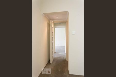 Corredor de apartamento para alugar com 2 quartos, 85m² em Santo Amaro, São Paulo