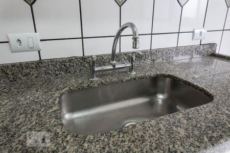 Cozinha de apartamento para alugar com 2 quartos, 85m² em Santo Amaro, São Paulo