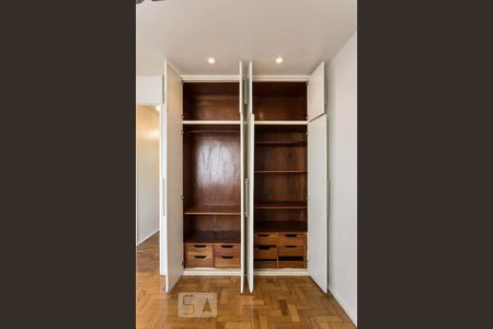 Apartamento à venda com 100m², 3 quartos e 1 vaga Apartamento à venda com 100m², 3 quartos e 1 vagaQuarto 2