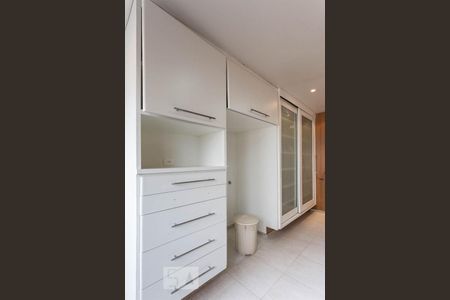 Cozinha de apartamento à venda com 3 quartos, 100m² em Cidade Monções, São Paulo