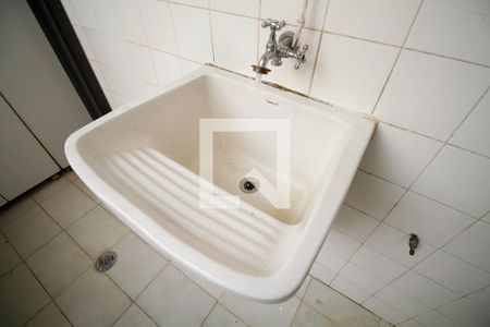 Apartamento para alugar com 72m², 2 quartos e 1 vagaÁrea de Serviço