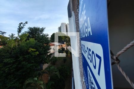 Placa de apartamento à venda com 2 quartos, 62m² em Vila Marieta, Campinas