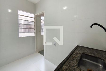 Cozinha de apartamento à venda com 2 quartos, 62m² em Vila Marieta, Campinas