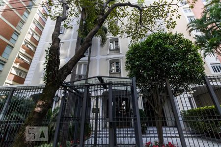Apartamento para alugar com 138m², 3 quartos e 1 vaga Apartamento para alugar com 138m², 3 quartos e 1 vagaFachada