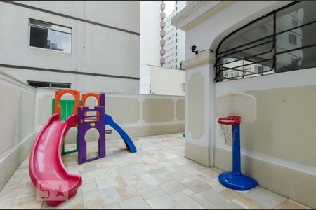 Apartamento para alugar com 138m², 3 quartos e 1 vaga Apartamento para alugar com 138m², 3 quartos e 1 vagaPlayground