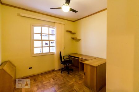 Apartamento para alugar com 138m², 3 quartos e 1 vaga Apartamento para alugar com 138m², 3 quartos e 1 vagaQuarto