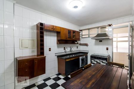 Apartamento para alugar com 138m², 3 quartos e 1 vaga Apartamento para alugar com 138m², 3 quartos e 1 vagaCozinha