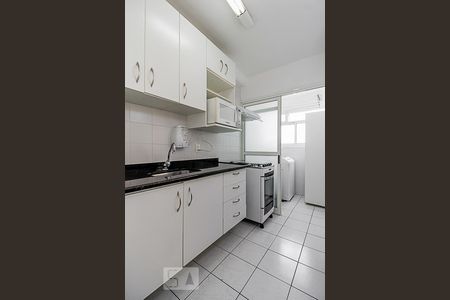 Cozinha de apartamento à venda com 2 quartos, 48m² em Pinheiros, São Paulo
