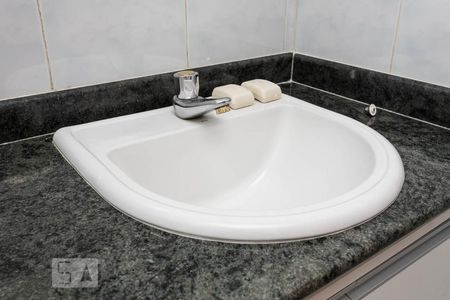 Banheiro de apartamento para alugar com 3 quartos, 78m² em Vila Congonhas, São Paulo