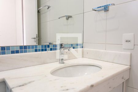 Apartamento à venda com 92m², 3 quartos e 2 vagasBanheiro da Suíte