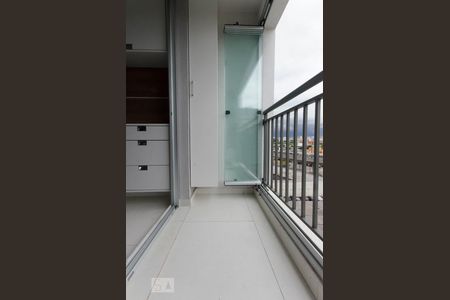 Varanda de kitnet/studio para alugar com 1 quarto, 22m² em Santana, São Paulo