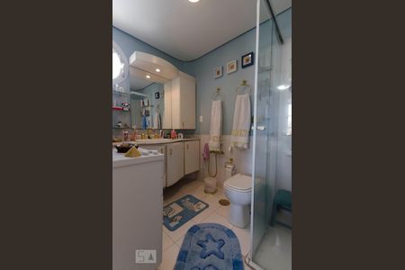 Apartamento à venda com 115m², 3 quartos e 1 vagaBanheiro da suíte