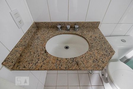 Apartamento à venda com 78m², 3 quartos e 2 vagasBanheiro suite