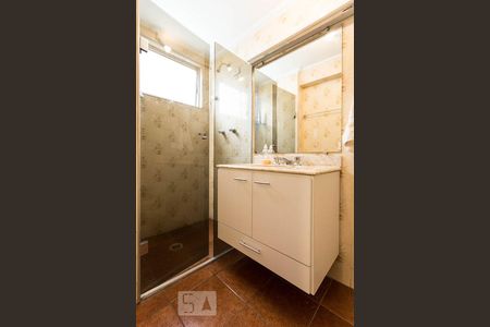 Banheiro da suíte 1 de apartamento para alugar com 2 quartos, 86m² em Moema, São Paulo