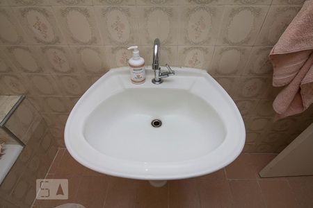 Apartamento à venda com 108m², 3 quartos e 1 vaga Apartamento à venda com 108m², 3 quartos e 1 vagaDetalhe Banheiro 1