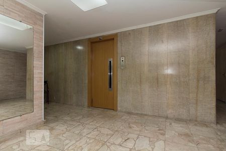 Apartamento à venda com 108m², 3 quartos e 1 vaga Apartamento à venda com 108m², 3 quartos e 1 vagaÁrea comum - Hall de Entrada